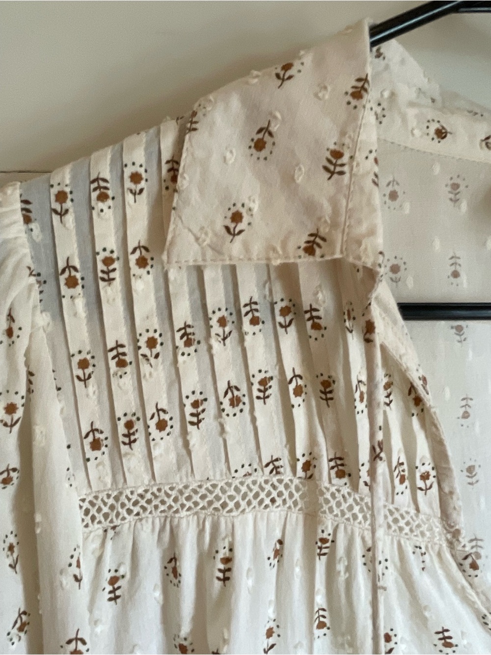 Cleobella Cream Peasant Blouse with Mauve Floral Motif - Picture 6 of 7